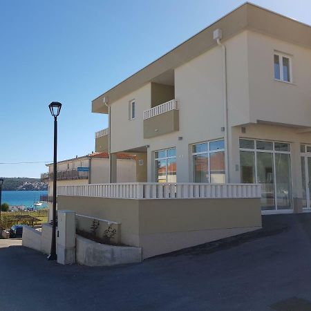 Apartmani Marella Donji Seget Zewnętrze zdjęcie