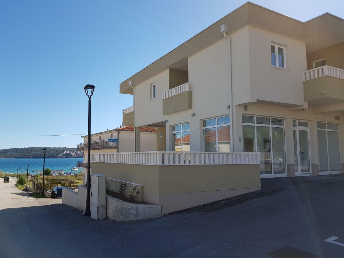 Apartmani Marella Donji Seget Zewnętrze zdjęcie