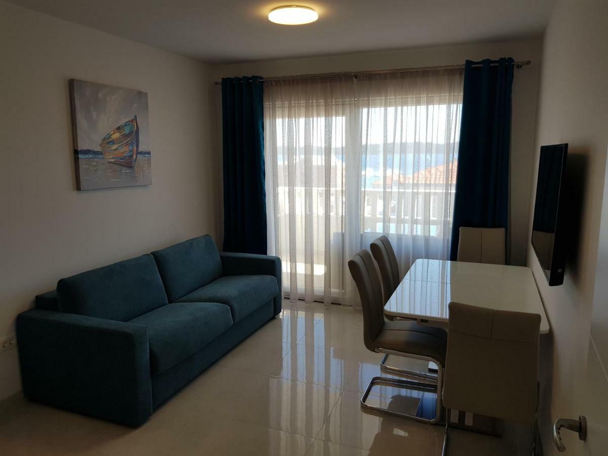 Apartmani Marella Donji Seget Zewnętrze zdjęcie