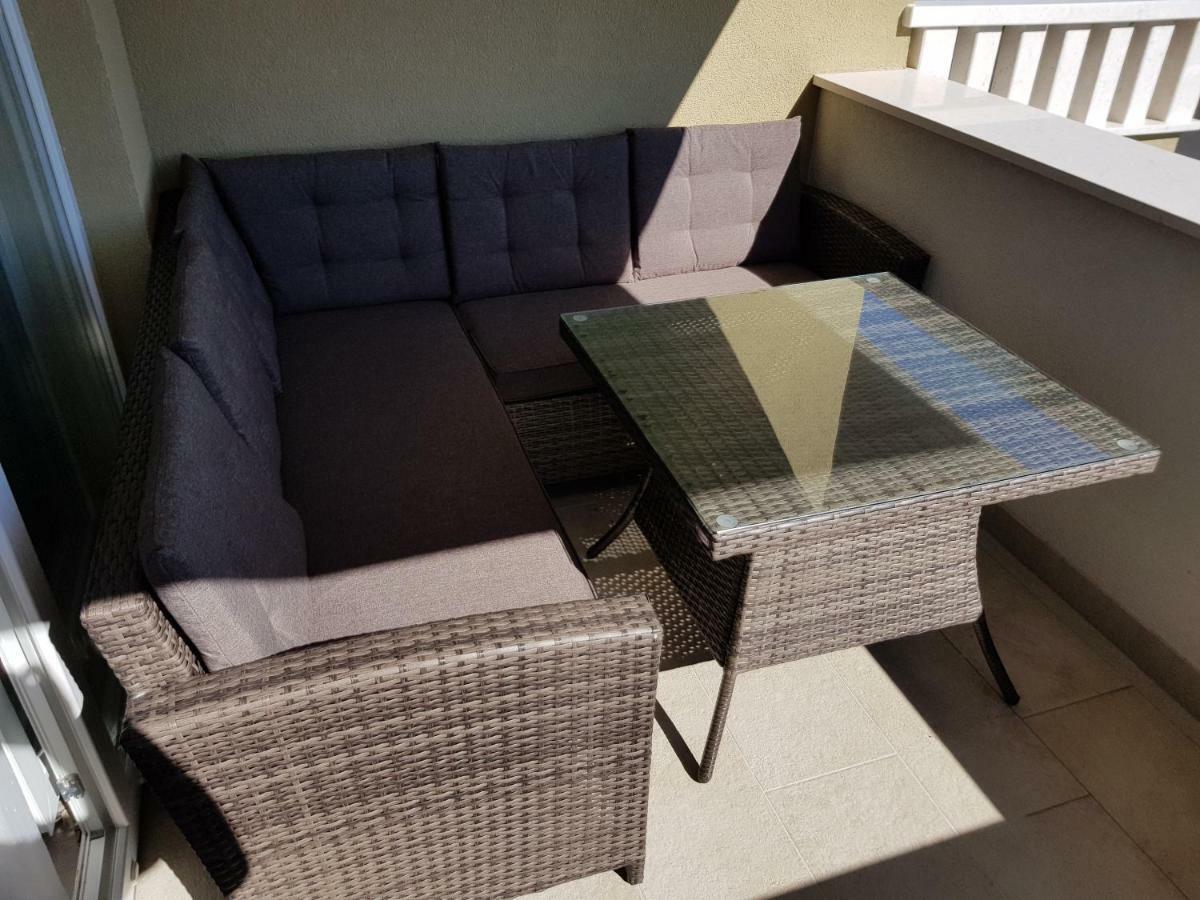 Apartmani Marella Donji Seget Zewnętrze zdjęcie