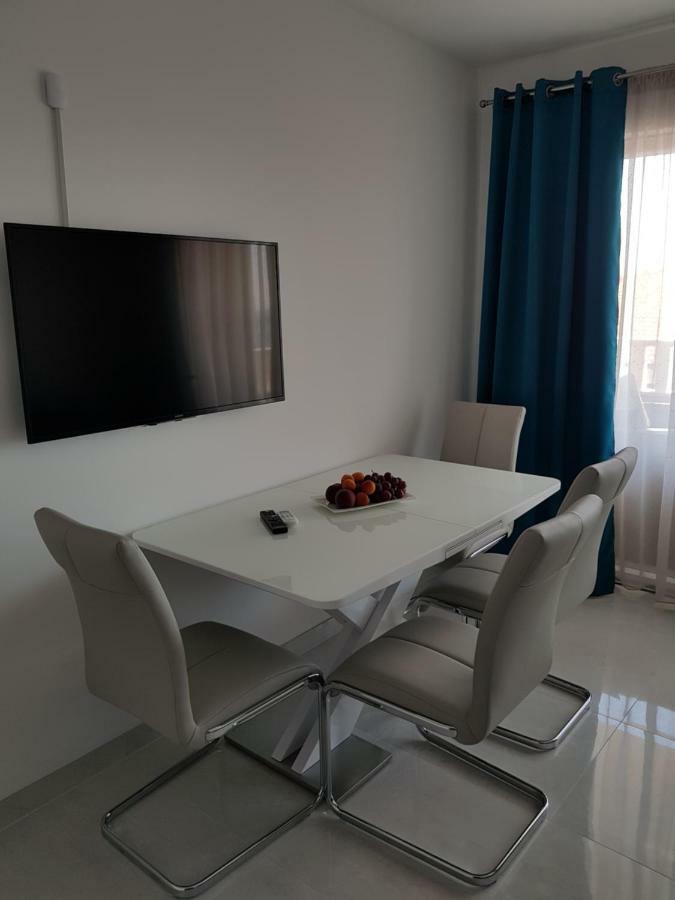 Apartmani Marella Donji Seget Zewnętrze zdjęcie