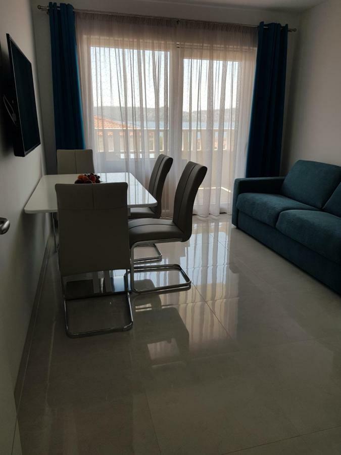 Apartmani Marella Donji Seget Zewnętrze zdjęcie