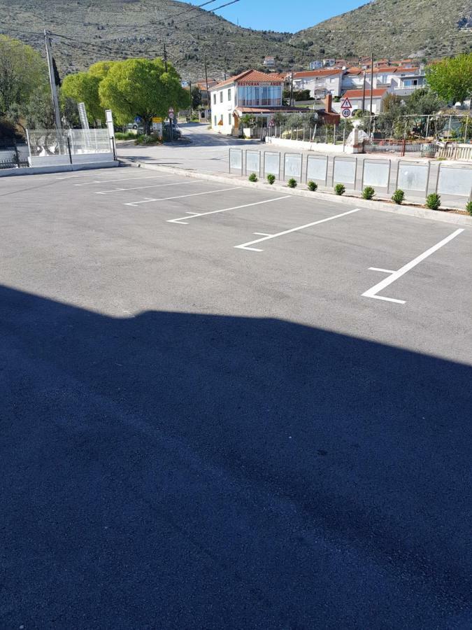 Apartmani Marella Donji Seget Zewnętrze zdjęcie