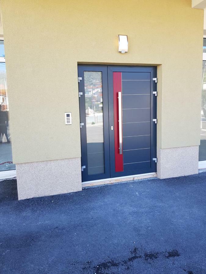 Apartmani Marella Donji Seget Zewnętrze zdjęcie